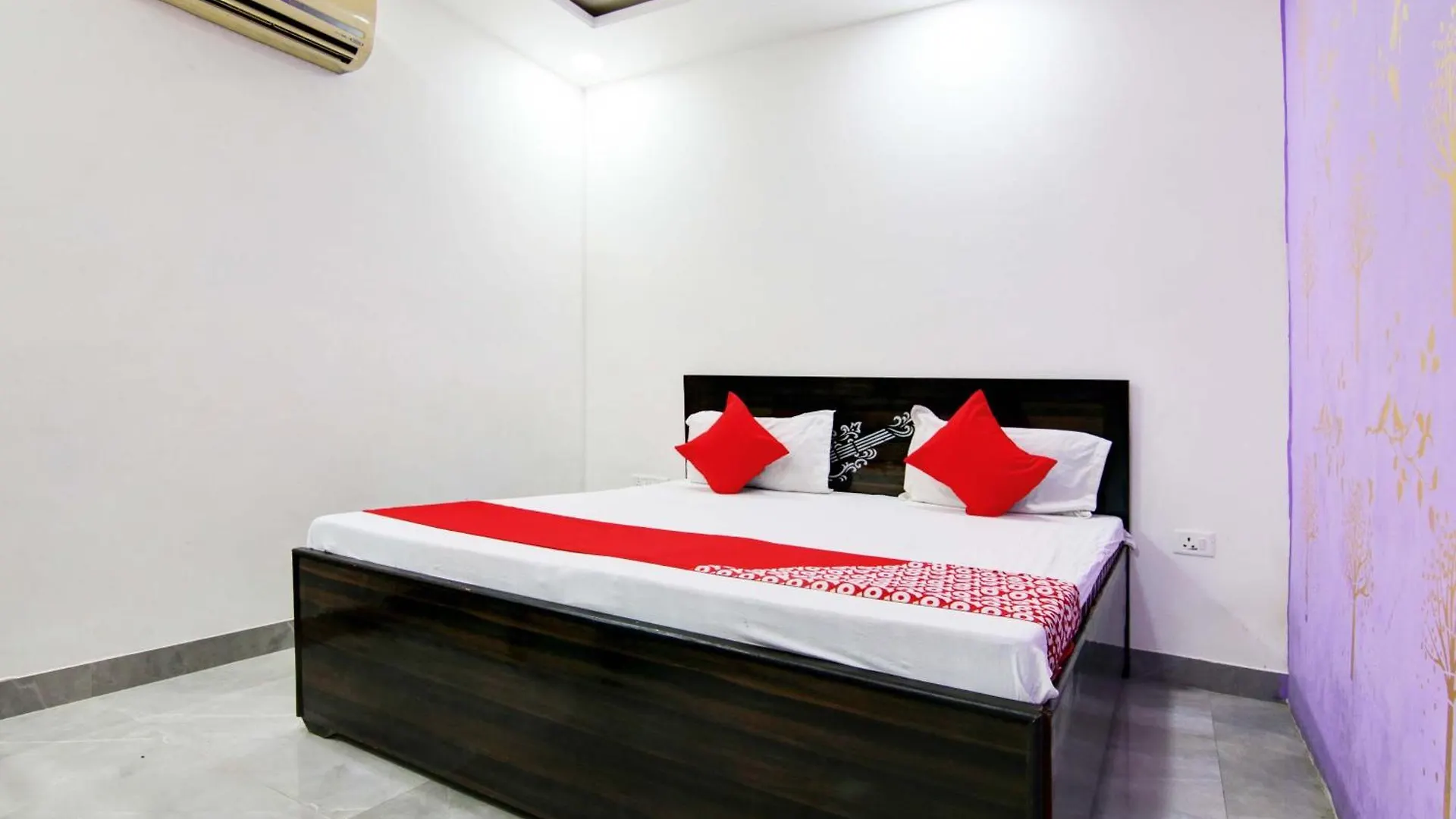 Hotel O Royal Inn Delhi