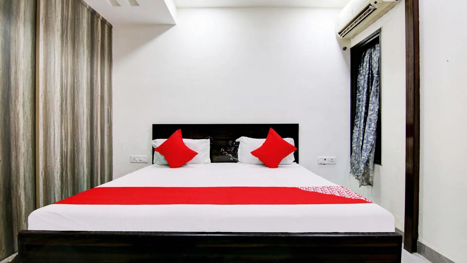 ***  Hotel O Royal Inn Delhi  India