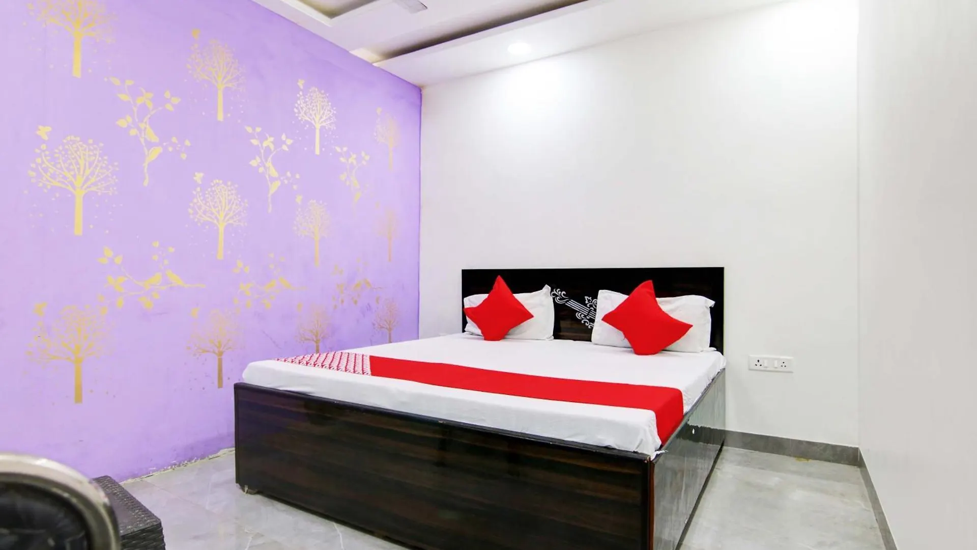 Hotel O Royal Inn Delhi